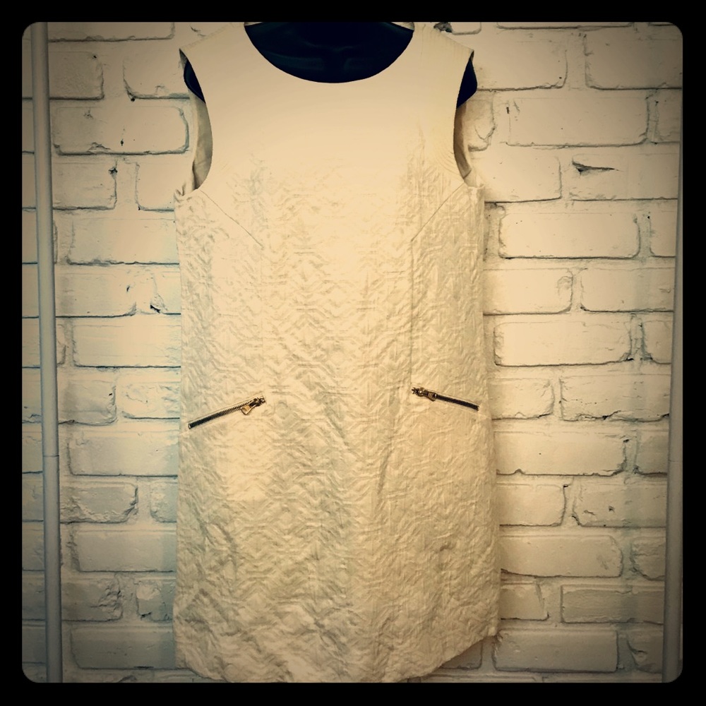 Jacquard cream sheath dress with zipped pockets